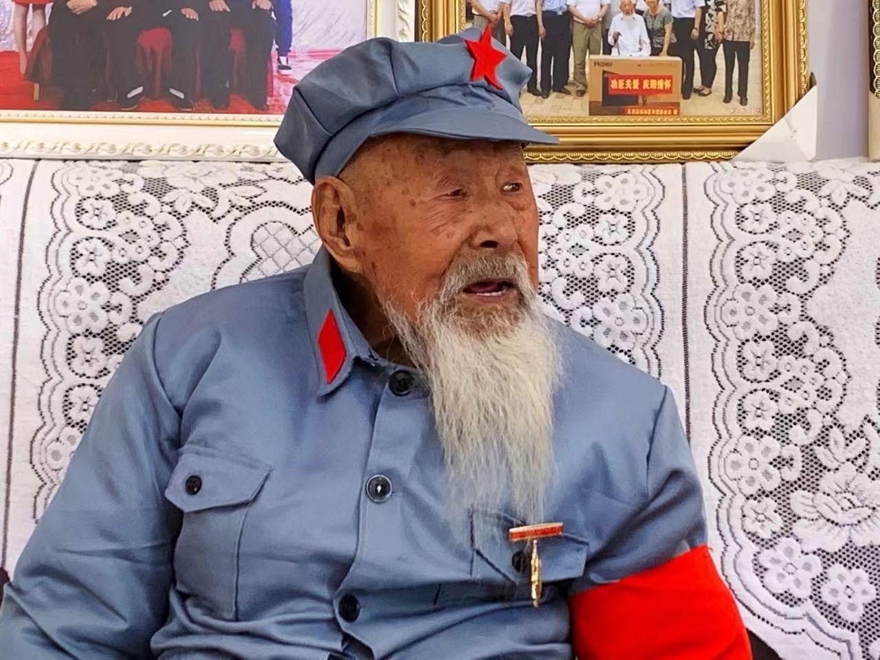 寧縣老紅軍閆俊杰逝世享年107歲